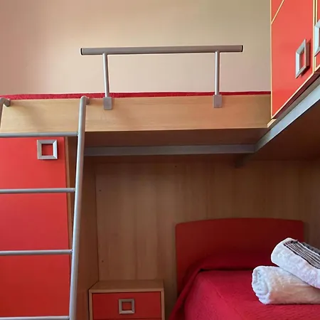 2 Bedroom Cozy In